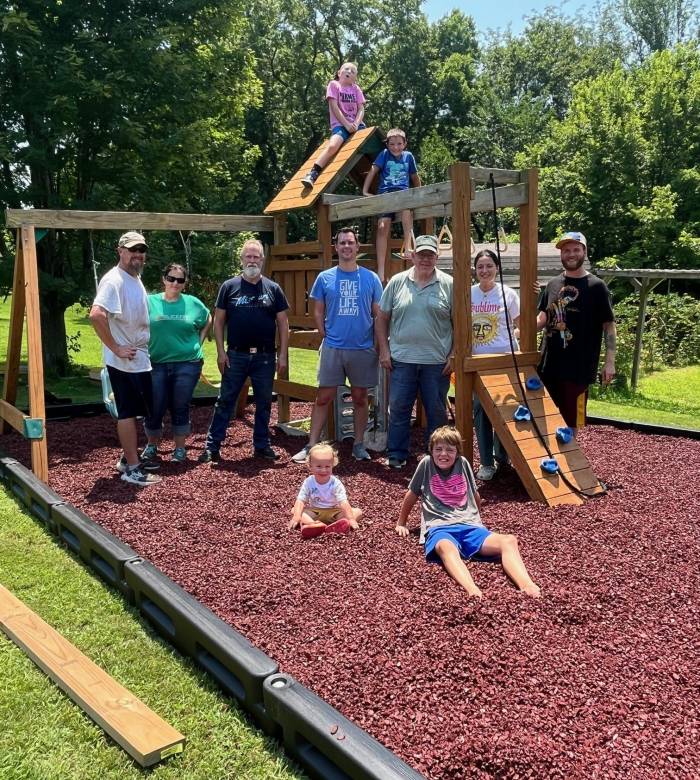 Lanning - Richmond MO Family install redwood